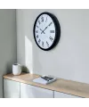 Siyah Dekoratif Roma Rakamlı 52 x 52 Cm Duvar Saati
