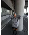 Uzun Kol Kapşonlu Göğüs Baskılı SweatShirt - Gri