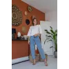 Beyaz Püskül Detaylı Bluz