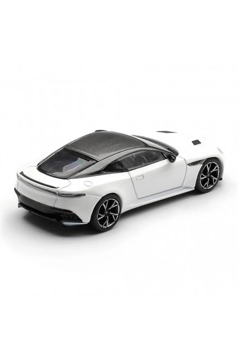 1/64 Aston Martin DBS Stratus White