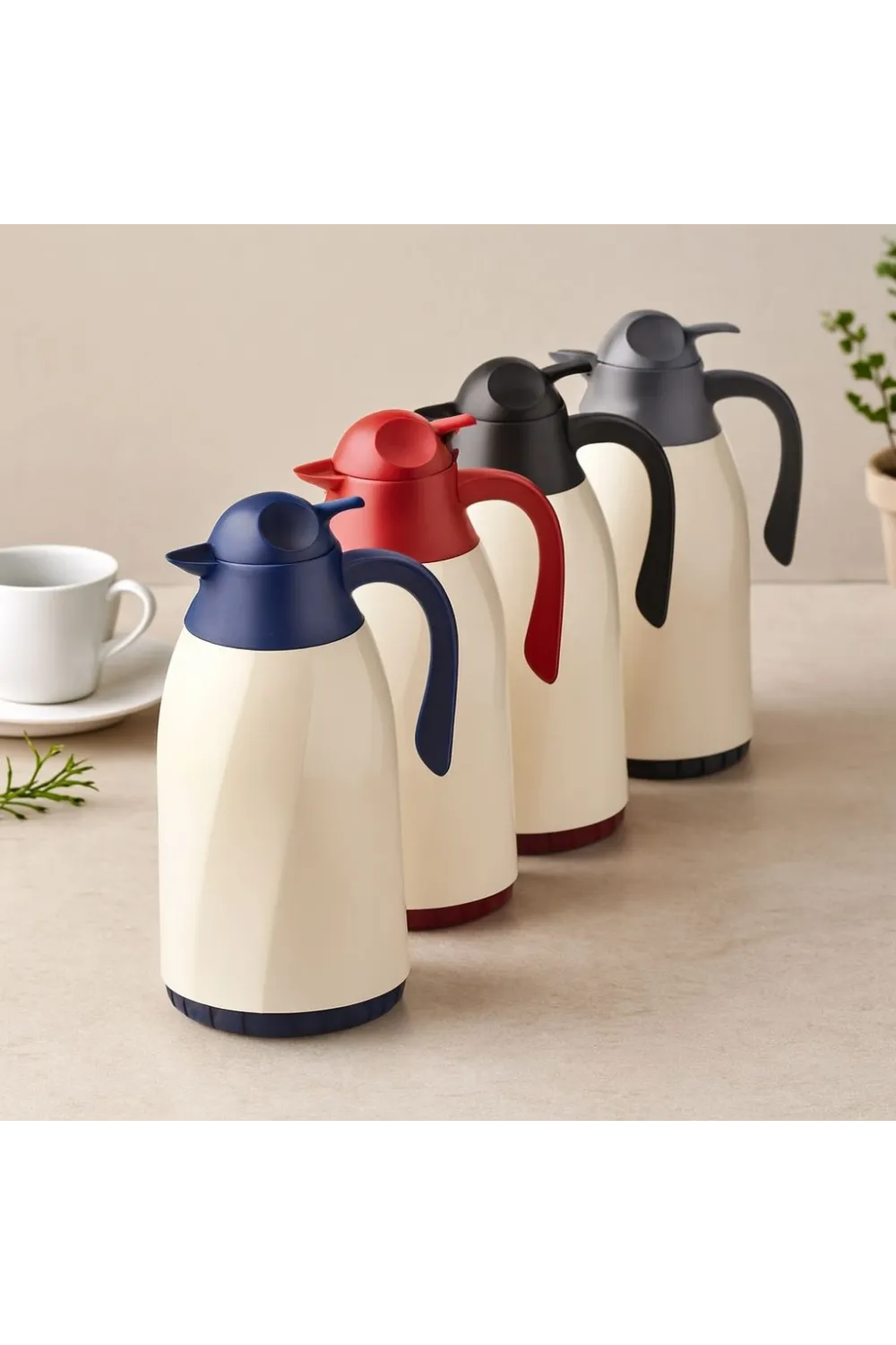 1.3L Cam Hazneli Retro Plastik Termos