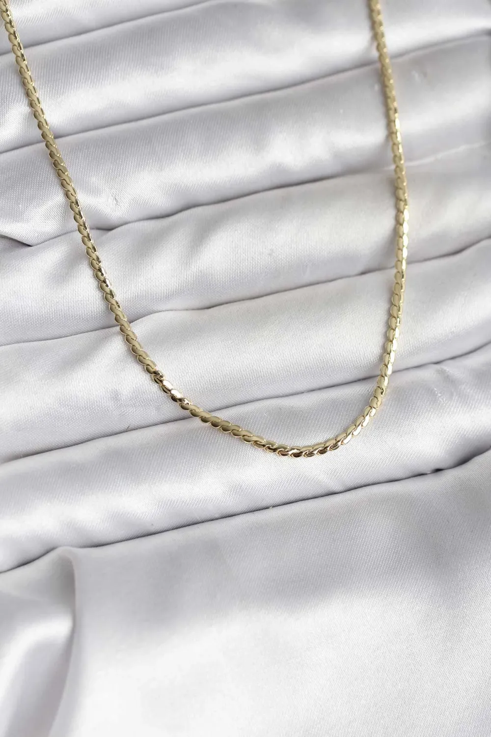 ietaks™ 14K Gold Renk Kaplama Ezme Zincir Model CM Kadın Kolye
