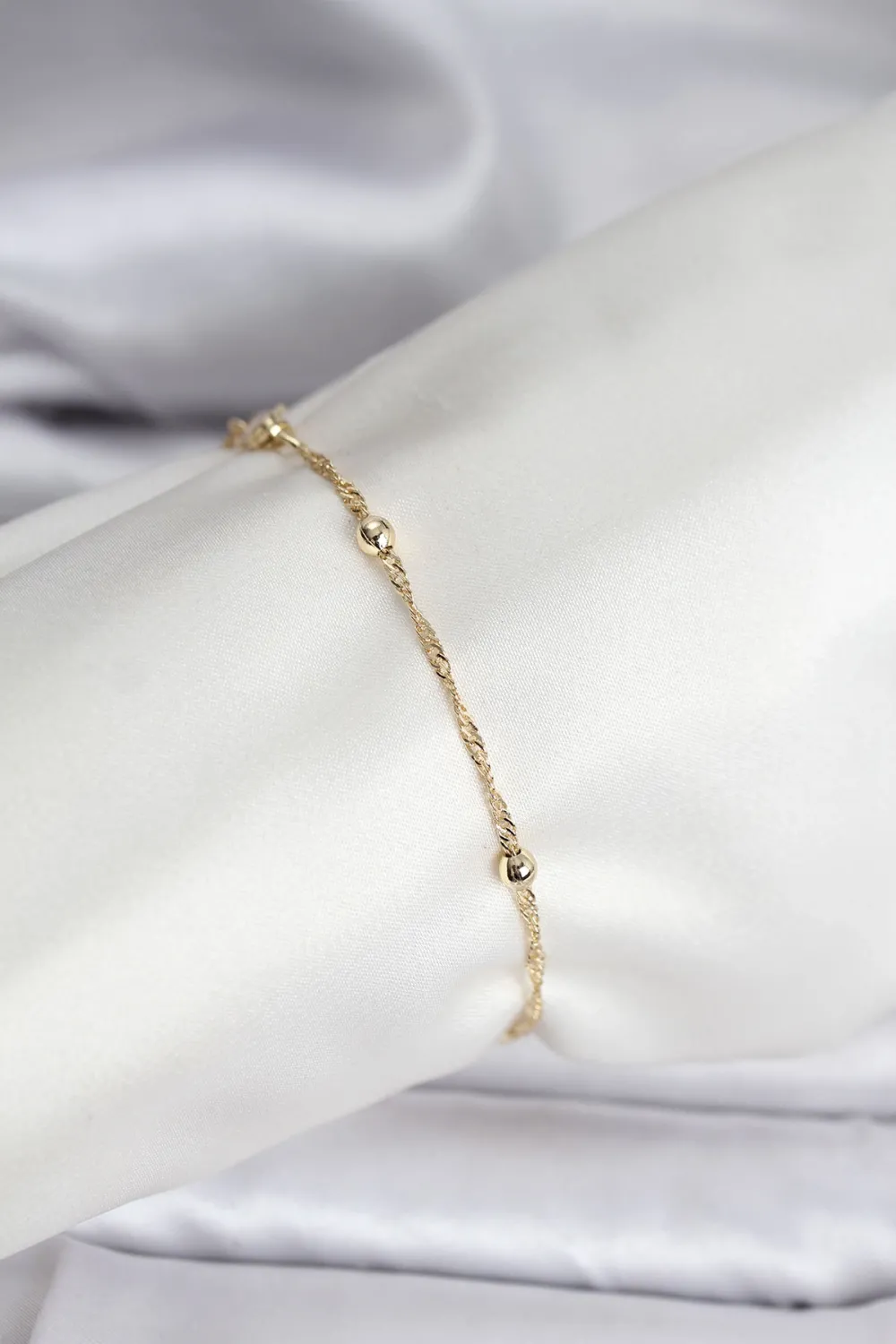 ietaks™ 14K Gold Renk Kaplama Topçuklu Model CM Kadın Bileklik