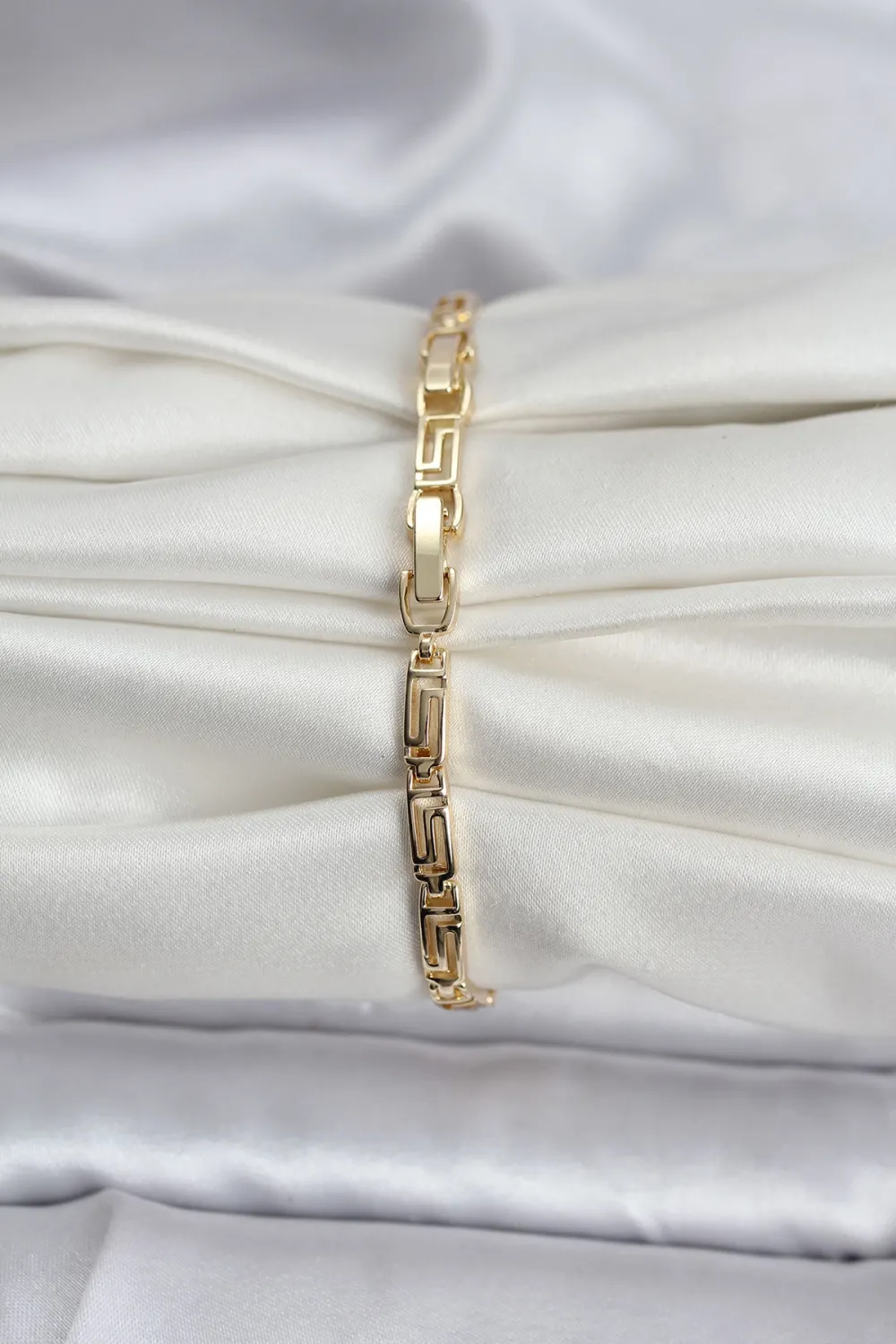ietaks™ 14K Gold Renk Kaplama Zirkon Taşlı Baget Model CM Kadın Bileklik