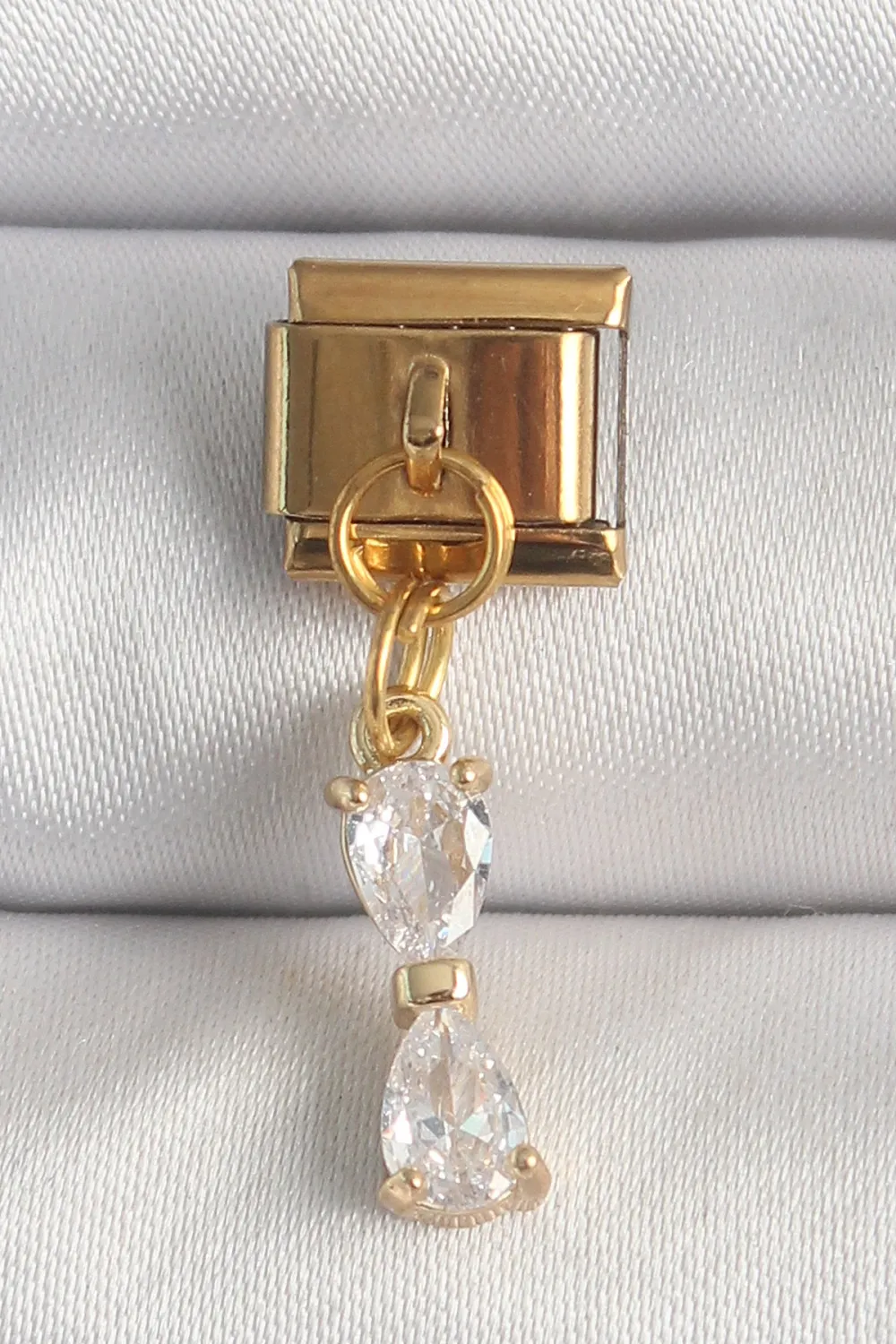 ietaks™ 316L Çelik Gold Renk Sallantı Zirkon Taşlı Kurdele Model Nomination Charm