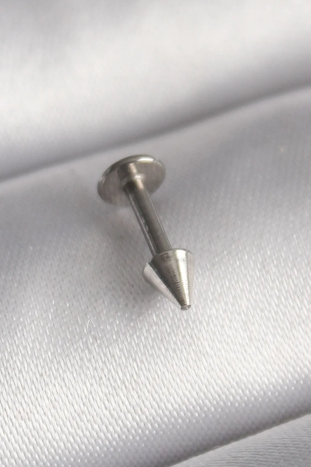 316L Çelik Gümüş Renk Çivi Model Piercing TJ-PR1370