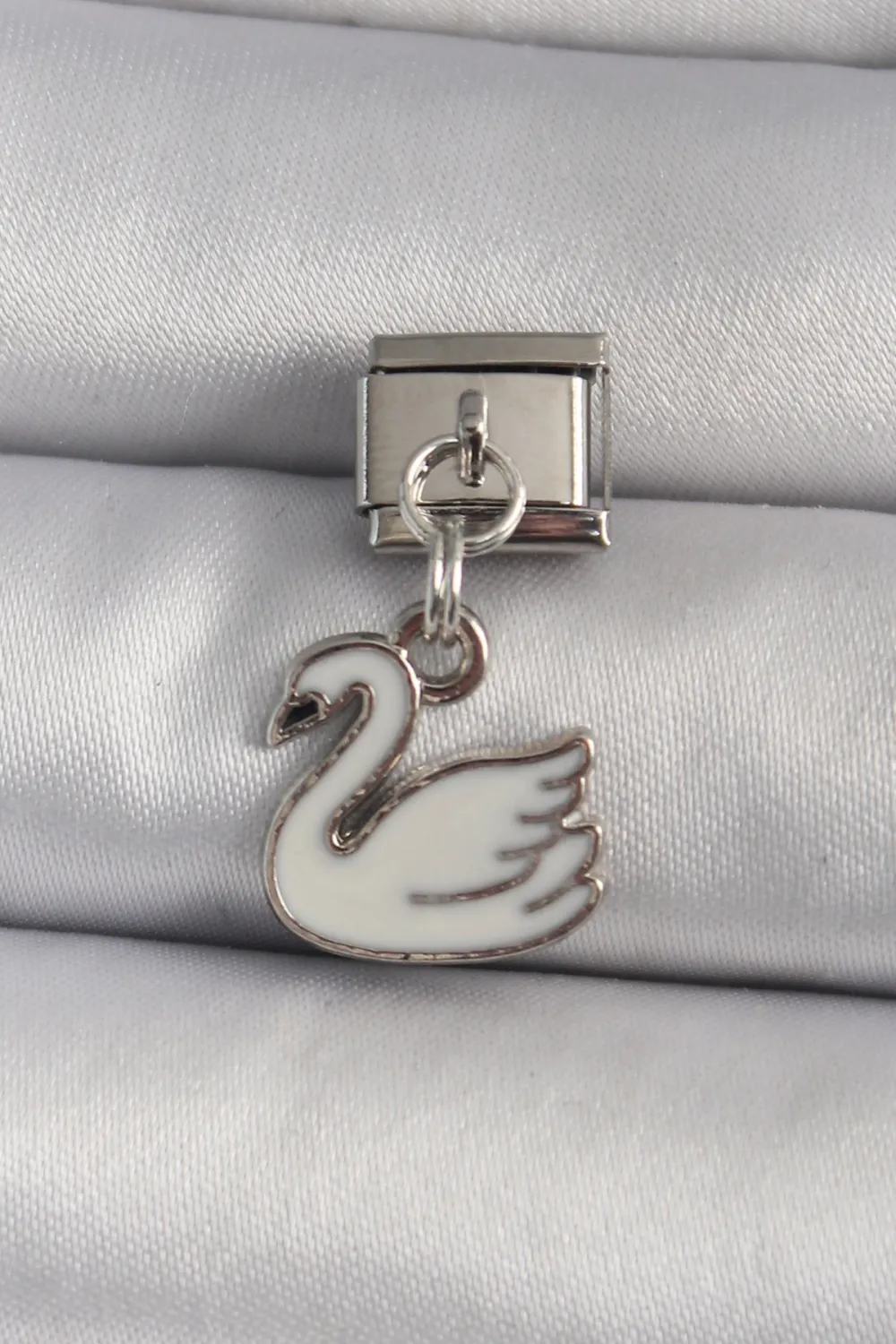 ietaks™ 316L Çelik Gümüş Renk Sallantı Beyaz Kuğu Model Nomination Charm