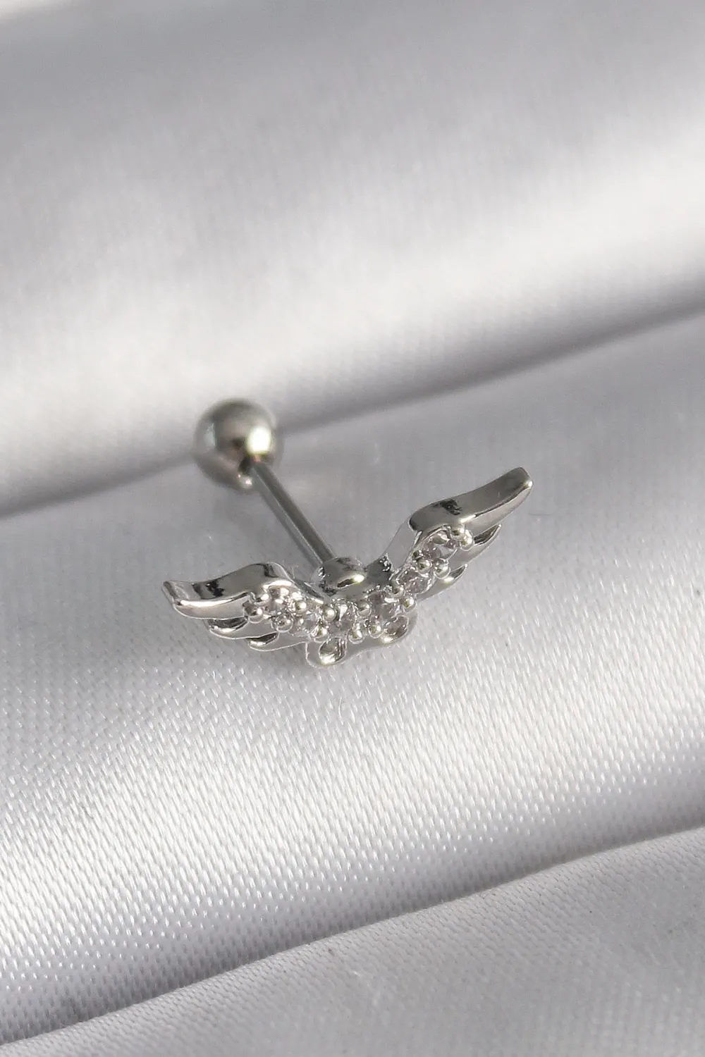 ietaks™ 316L Çelik Gümüş Renk Zirkon Taş Detay Kanat Model Tragus Piercing