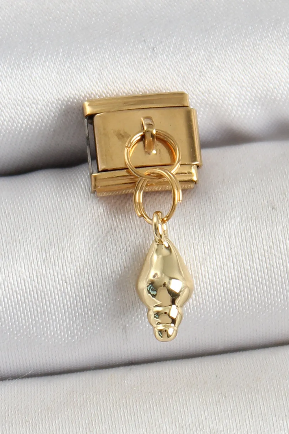 ietaks™ 316L Çelik Sallantılı Deniz Kabuğu Model Gold Renk Nomination Charm