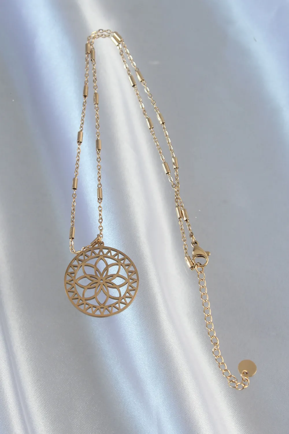 ietaks™ 316L Çelik Zincir Gold Renk Lotus Model Kolye