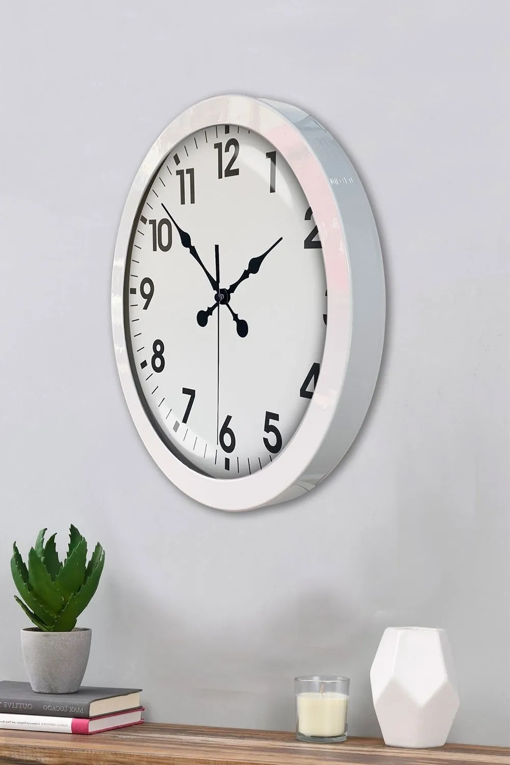 36 cm Beyaz Metal Standart Duvar Saati