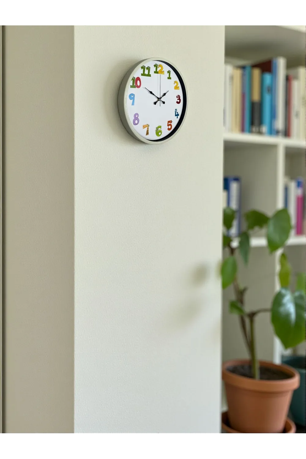 36 Cm Krem Çocuk Odası Duvar Saati