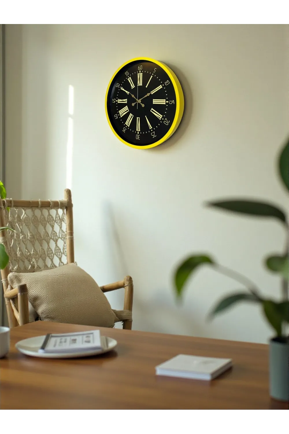 36 Cm Sarı Modern Duvar Saati