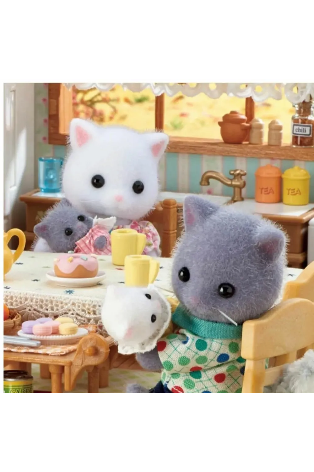 5455 Sylvanian Families İran Kedi Ailesi +3 yaş