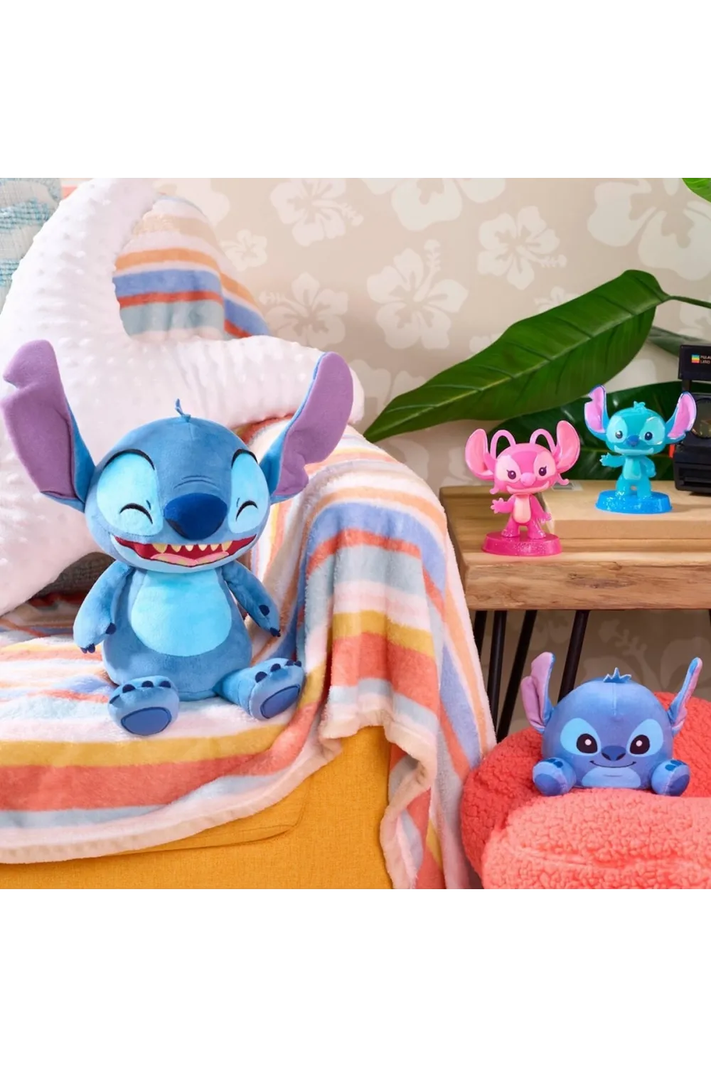 TTC35000 Stitch Kıkırdayan Peluş