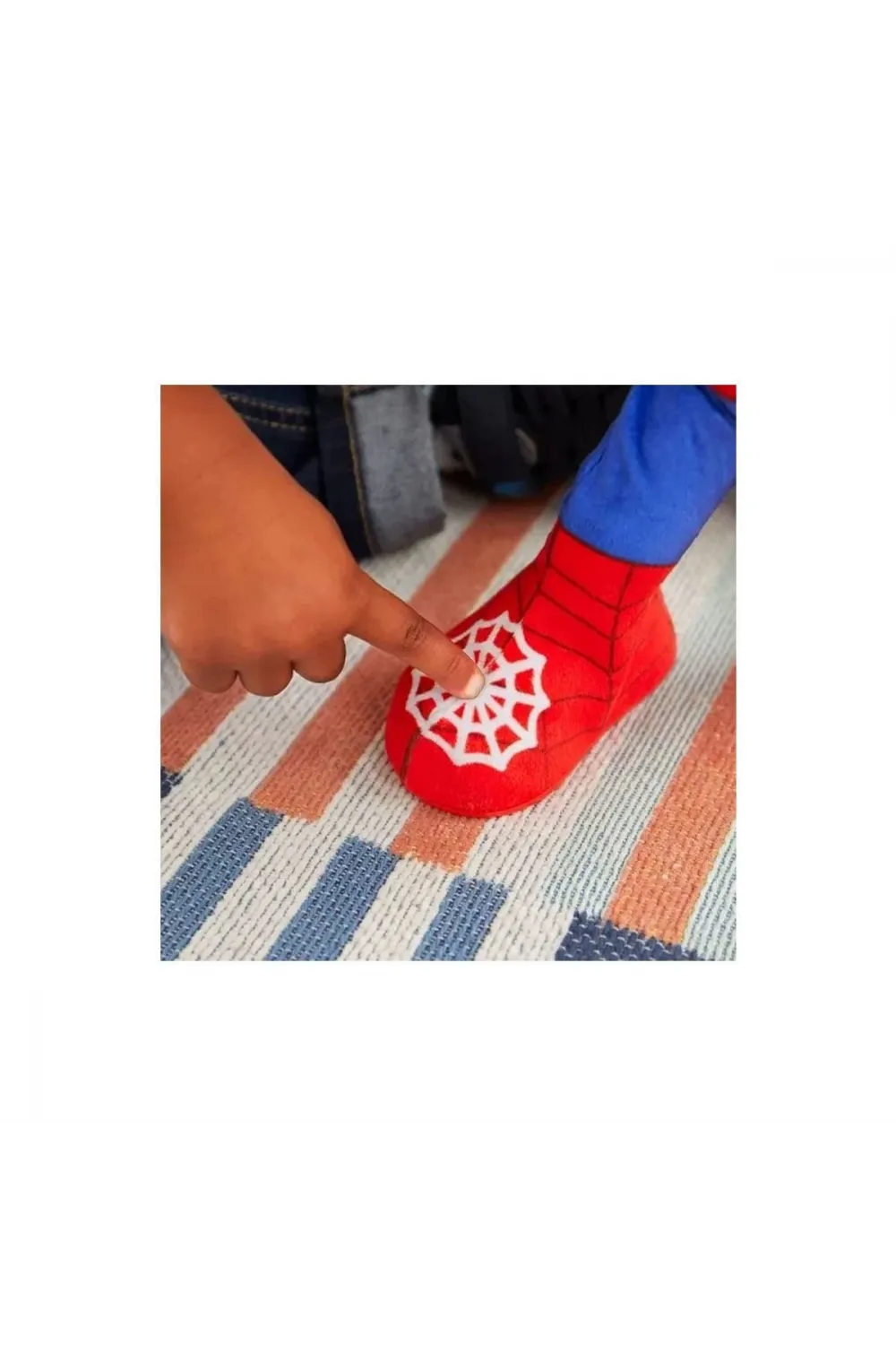 F6722 Spidey ve İnanılmaz Arkadaşları - Dans Eden Spider-Man +3 yaş