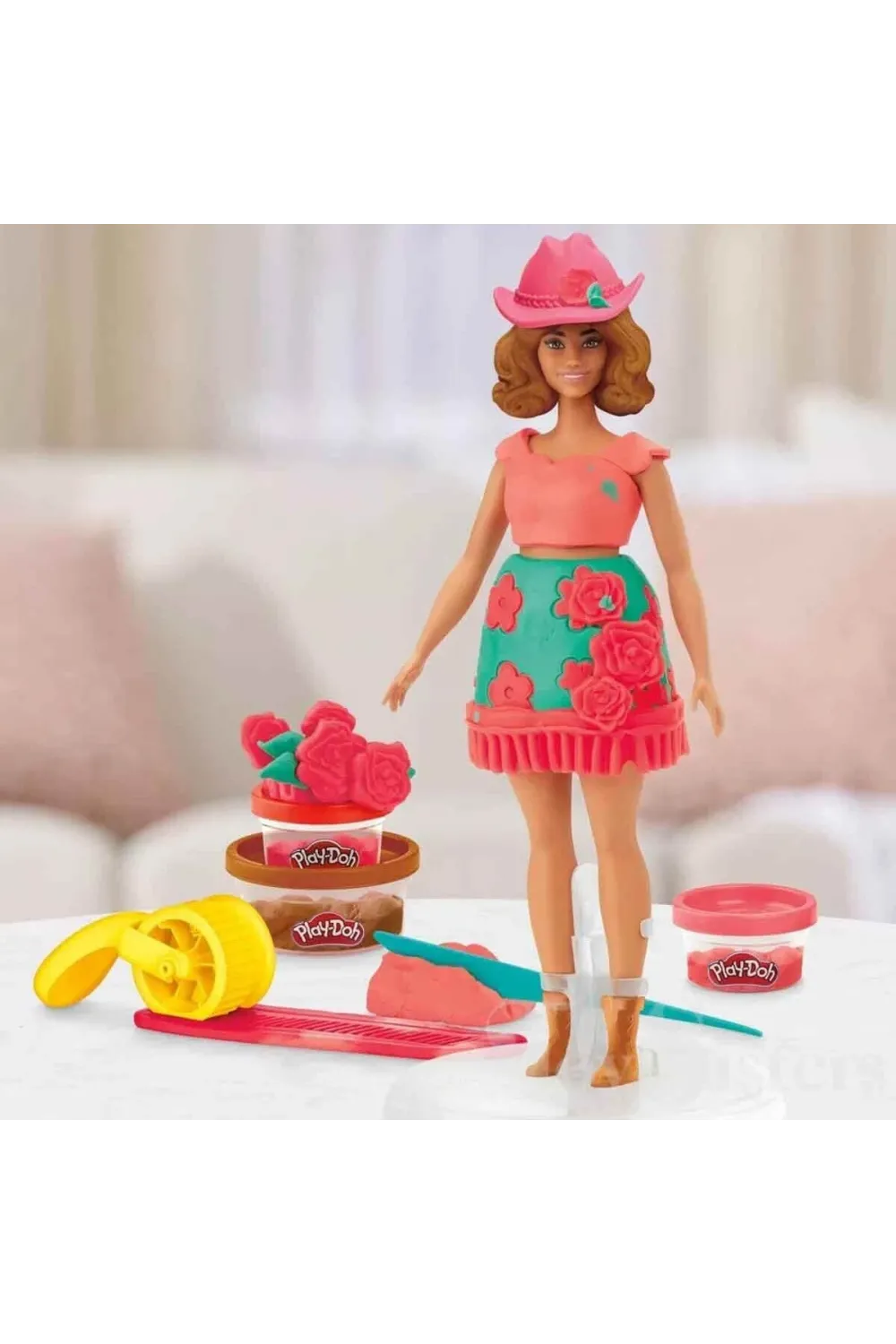 G1360 Play-Doh Barbie Çiçek Desenleri ve Püsküller Hamur Oyun Seti +3 yaş