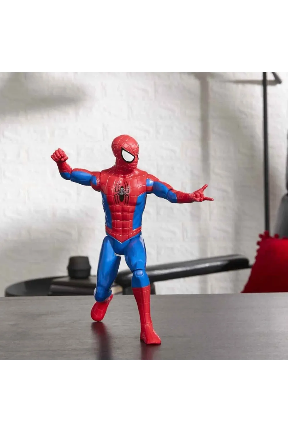 G2715 Spider-Man Titan Serisi Aksiyon Figürü 30 Cm