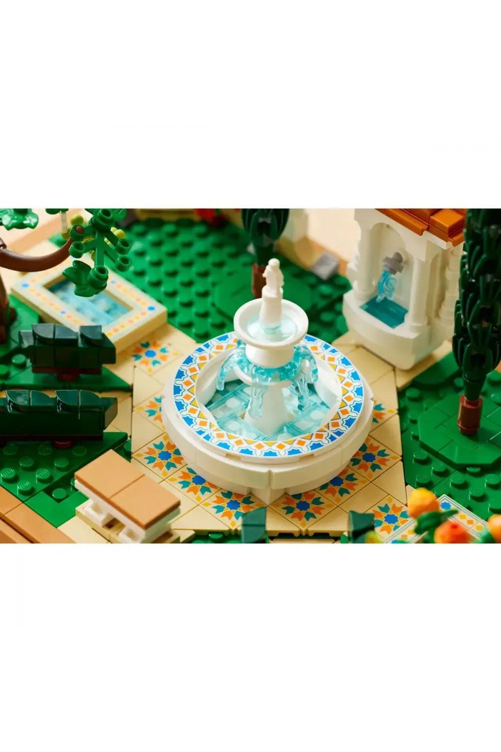 10359 Lego icons Çeşmeli Bahçe - Fountain Garden 1302 parça +18 yaş