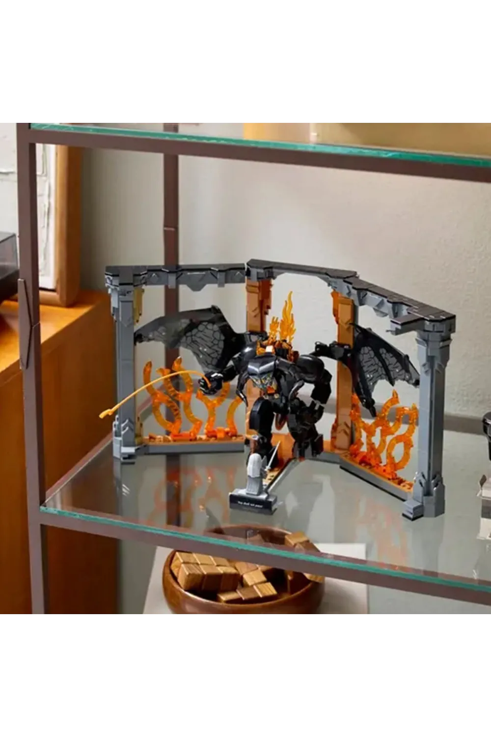 10367 Lego icons - Yüzüklerin Efendisi: Balrog™ Kitaplık Dekoru 1201 parça +18 yaş