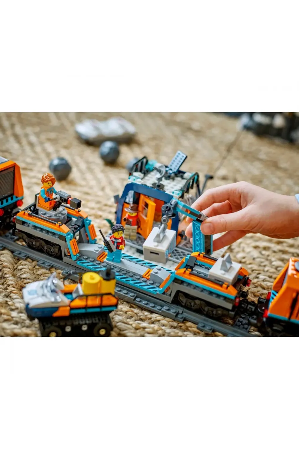 60470 Lego City Kaşif Treni 1517 parça +7 yaş