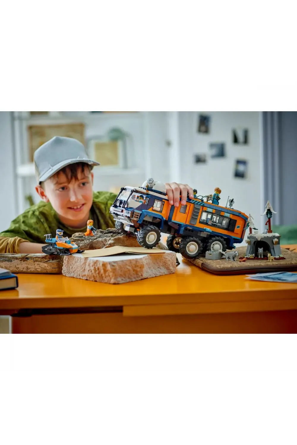 60471 Lego City Kutup Keşif Kamyonu 1064 parça +8 yaş