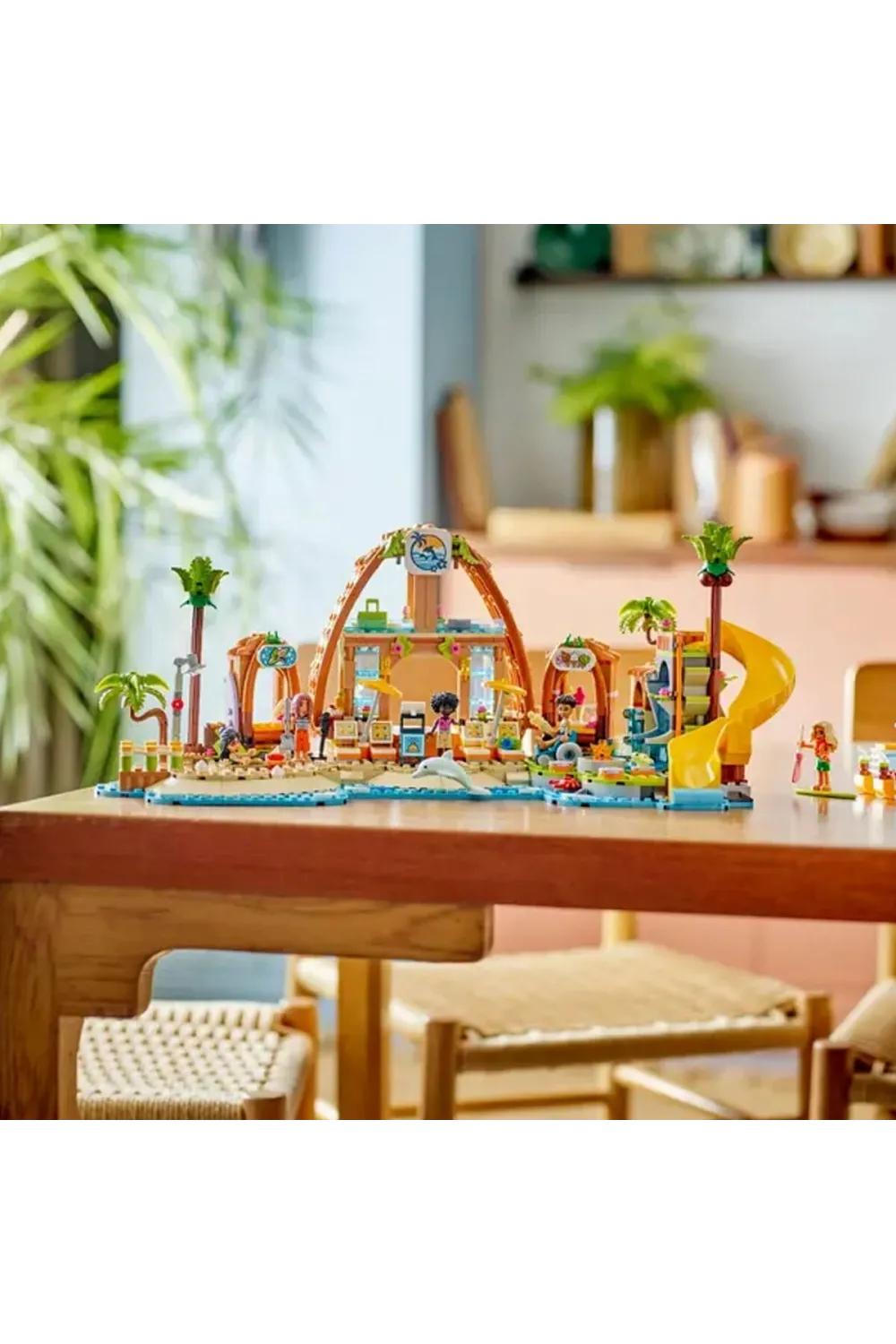 42673 Lego Friends Tatil Köyü 1140 parça +8 yaş