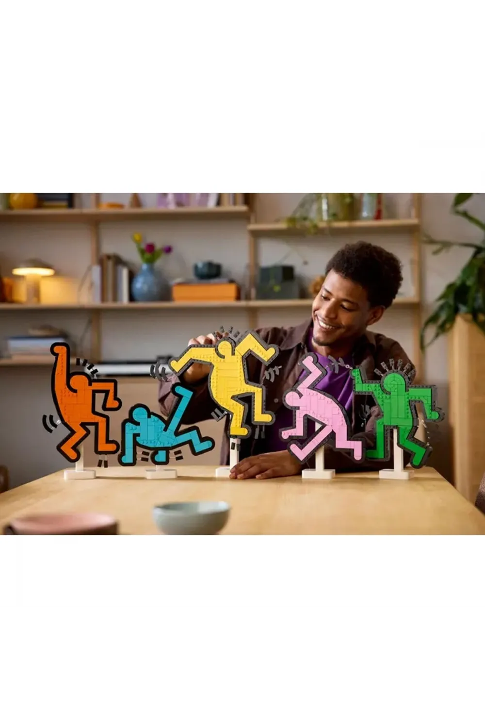 31216 Lego icons - Keith Haring – Dans Eden Figürler 1773 parça +18 yaş