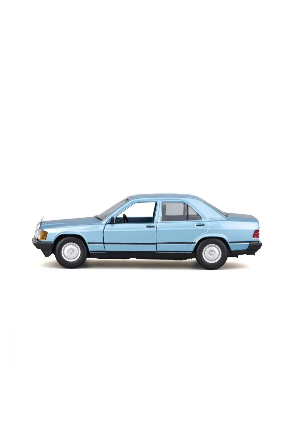 1021103 1:24 Mercedes Benz 1987 190 E Model Araba