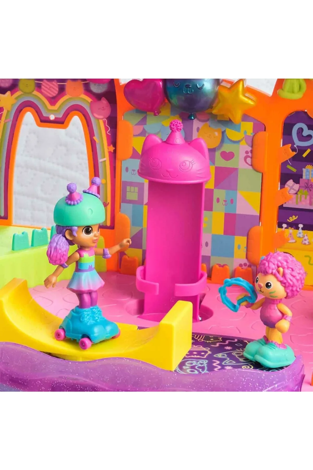 69755 SUN-SPM-FİGÜR OYUN SET GABBY S DOLLHOUSE ÇATI KATI PATEN PARTİSİ