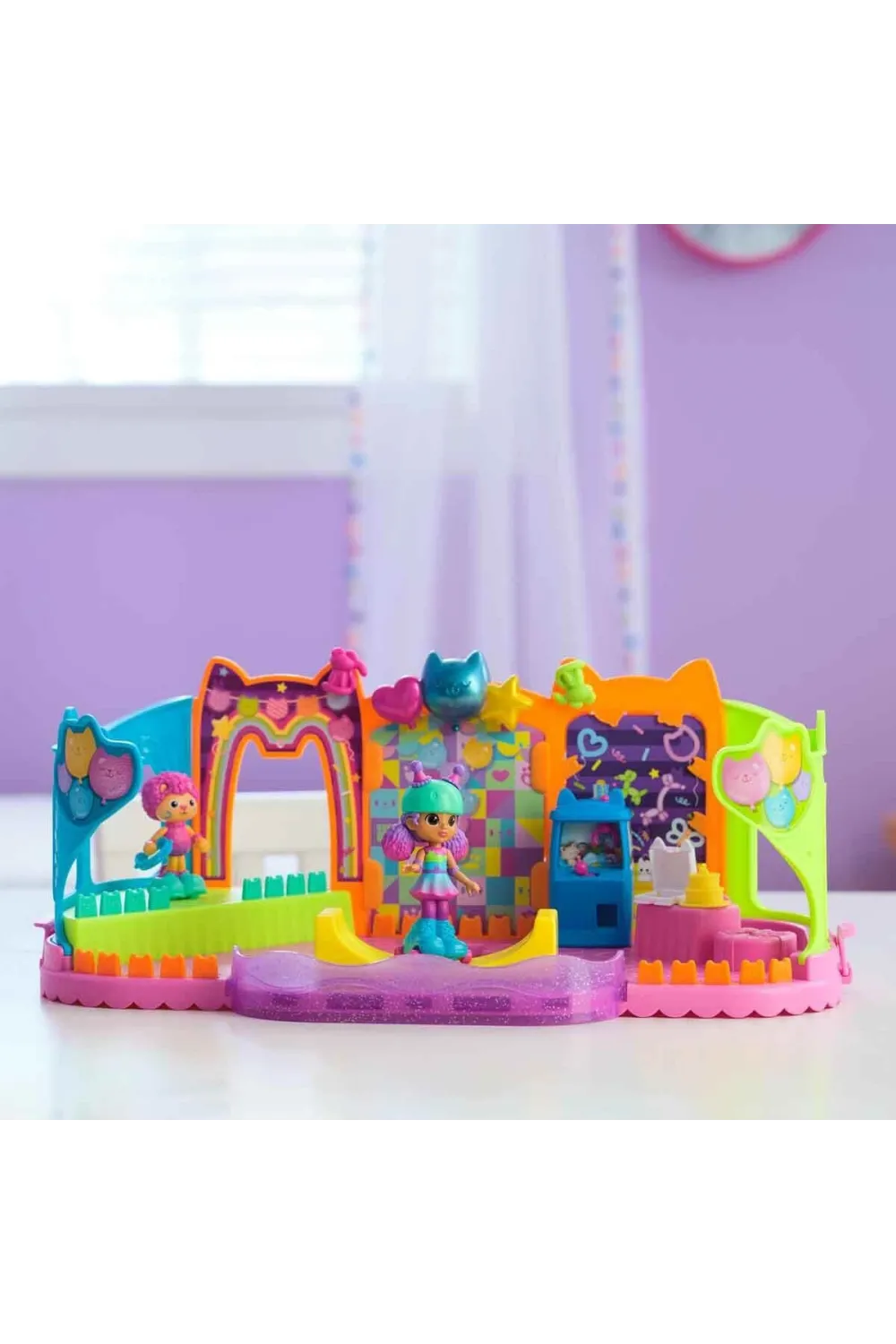 69755 SUN-SPM-FİGÜR OYUN SET GABBY S DOLLHOUSE ÇATI KATI PATEN PARTİSİ