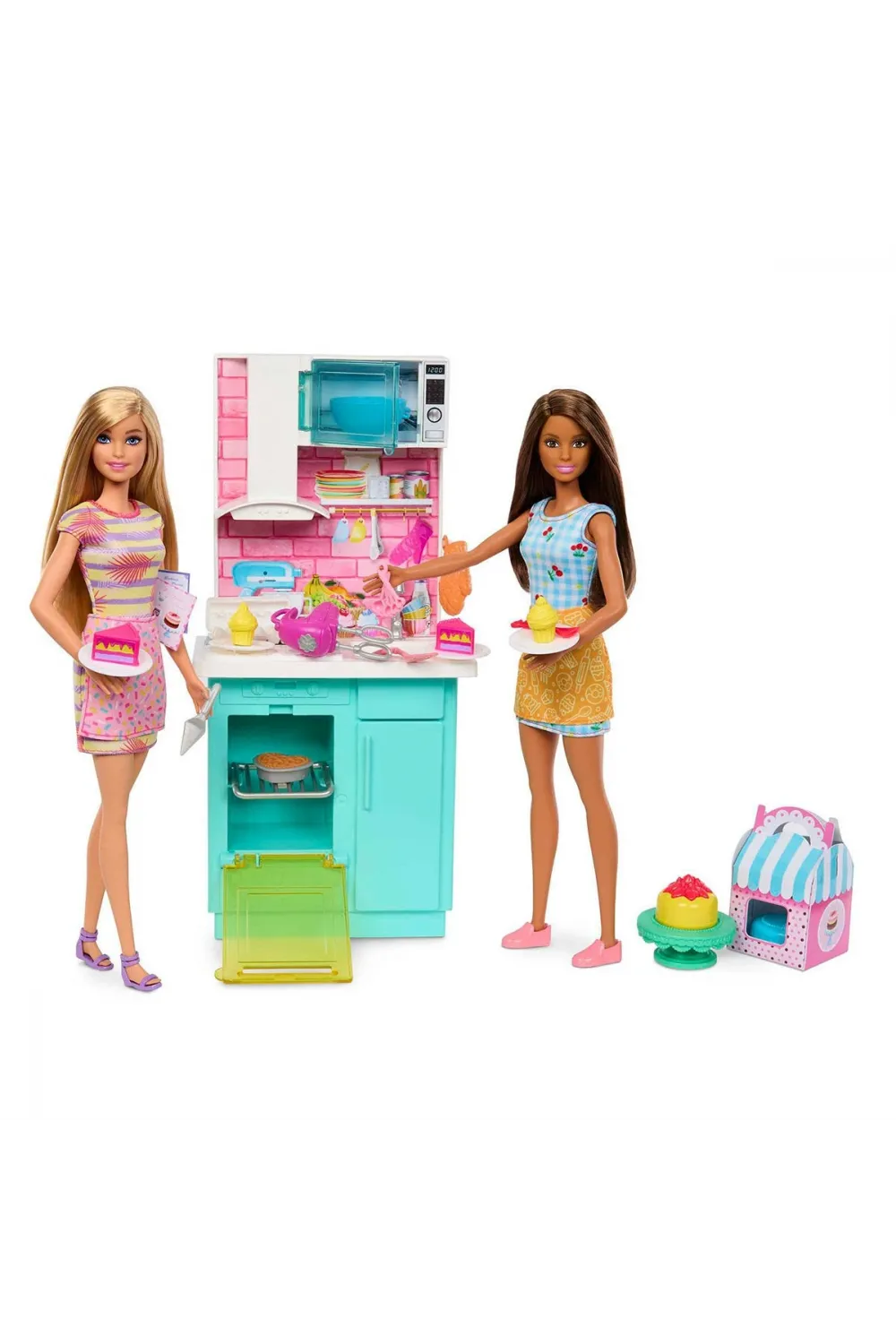 HJY94 Barbie Brooklyn ve Malibu Pasta Yapıyor Oyun Seti