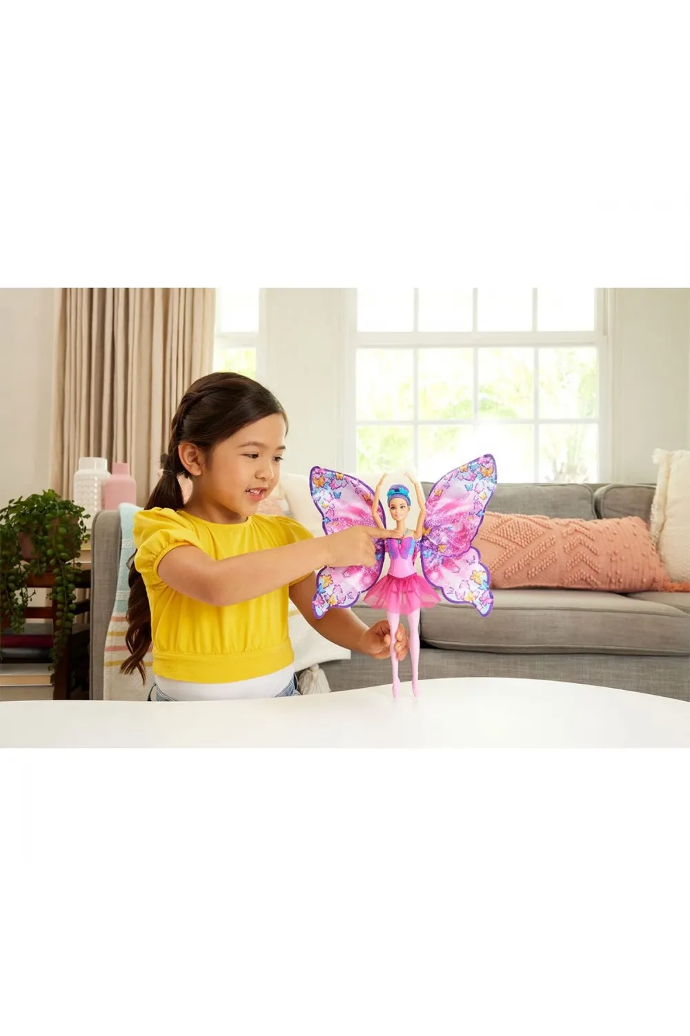 HXJ10 Barbie Kelebek Dansçı Bebek
