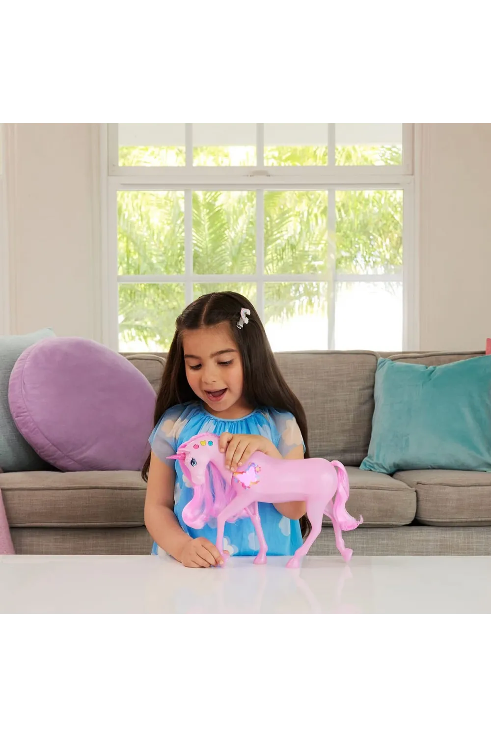 JCP78 Barbienin Işıltılı Tek Boynuzlu Atı