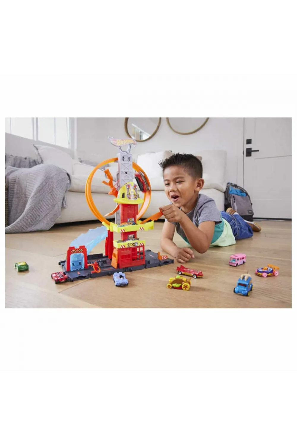 HKX41 Hot Wheels Çember Pistli İftaiye İstasyonu