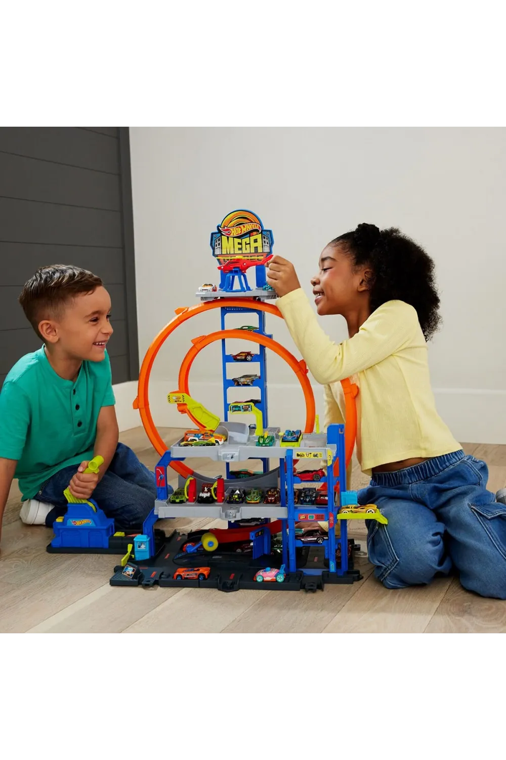 JBM74 Hot Wheels Mega Loop Garaj