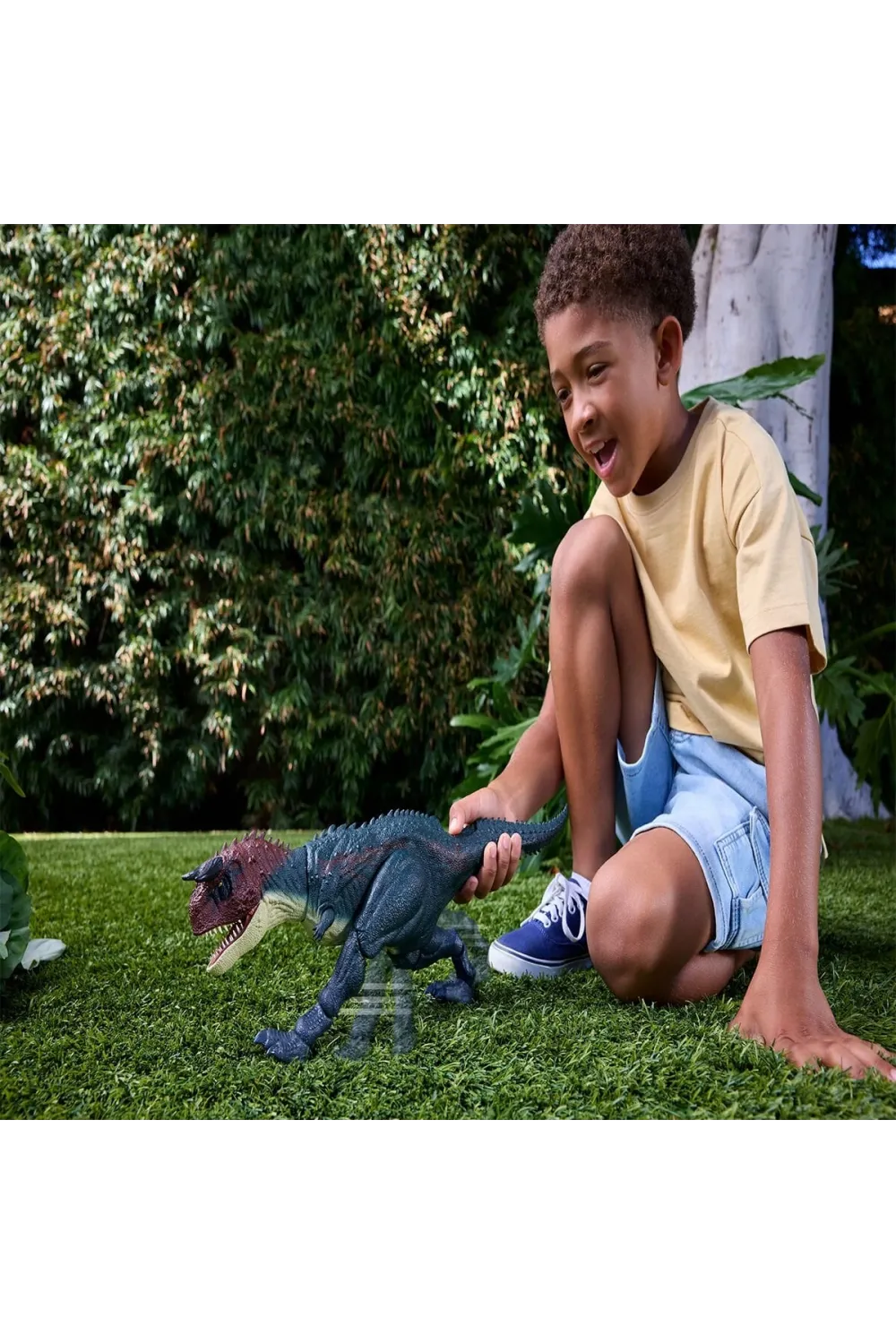 JKG85 Jurassic World Carnotaurus Figürü