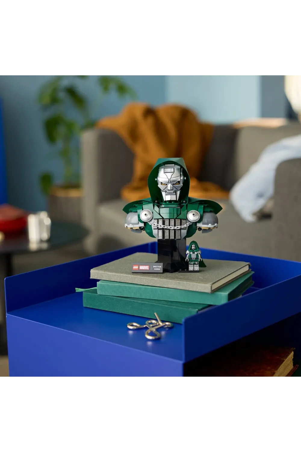 76345 Dr Doom Büstü