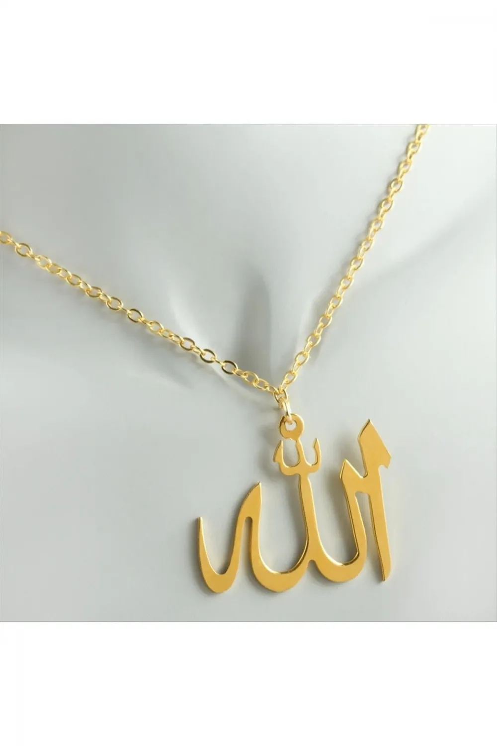 Allah Yazılı Uçlu Kolye