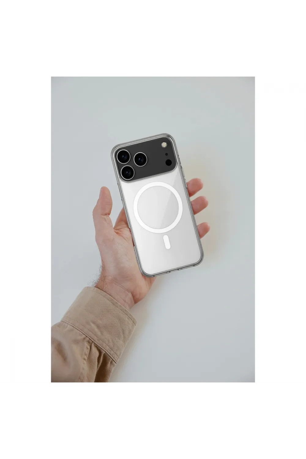 Apple İphone 17 Pro Kılıf Magneticsafe Şeffaf Silikon - Şeffaf