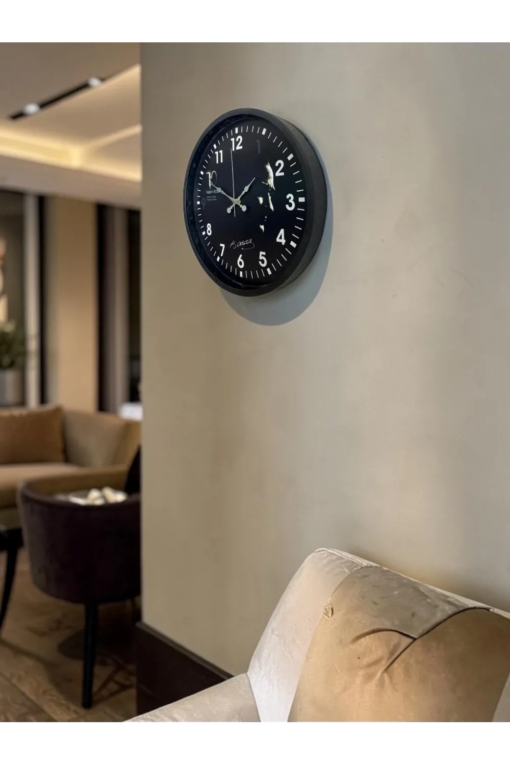 Atatürk Tasarımlı Siyah 36 Cm Premium Duvar Saati