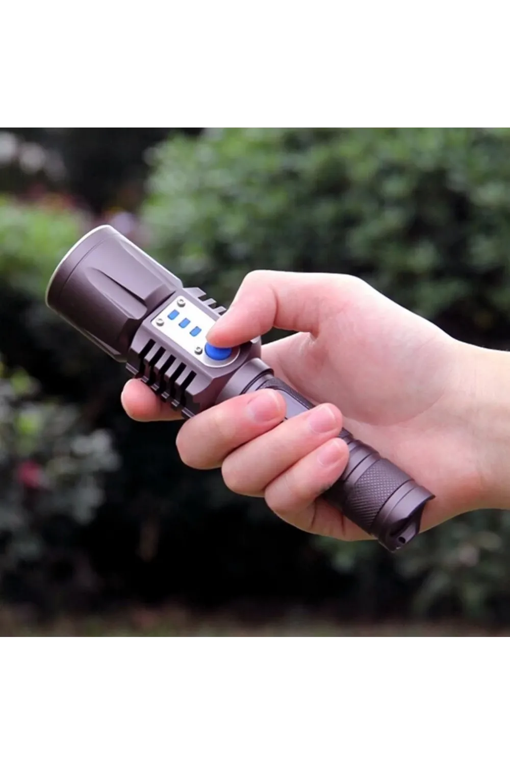 Baretta Brs18 Oto Şarjlı T6 Led 3000 Lümen El Feneri
