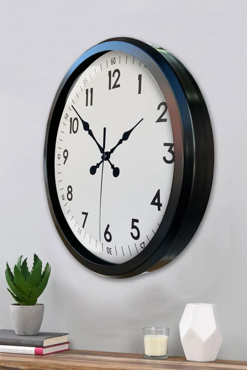 Black Classic 52 Cm Metal Modern Ve Şık Duvar Saati