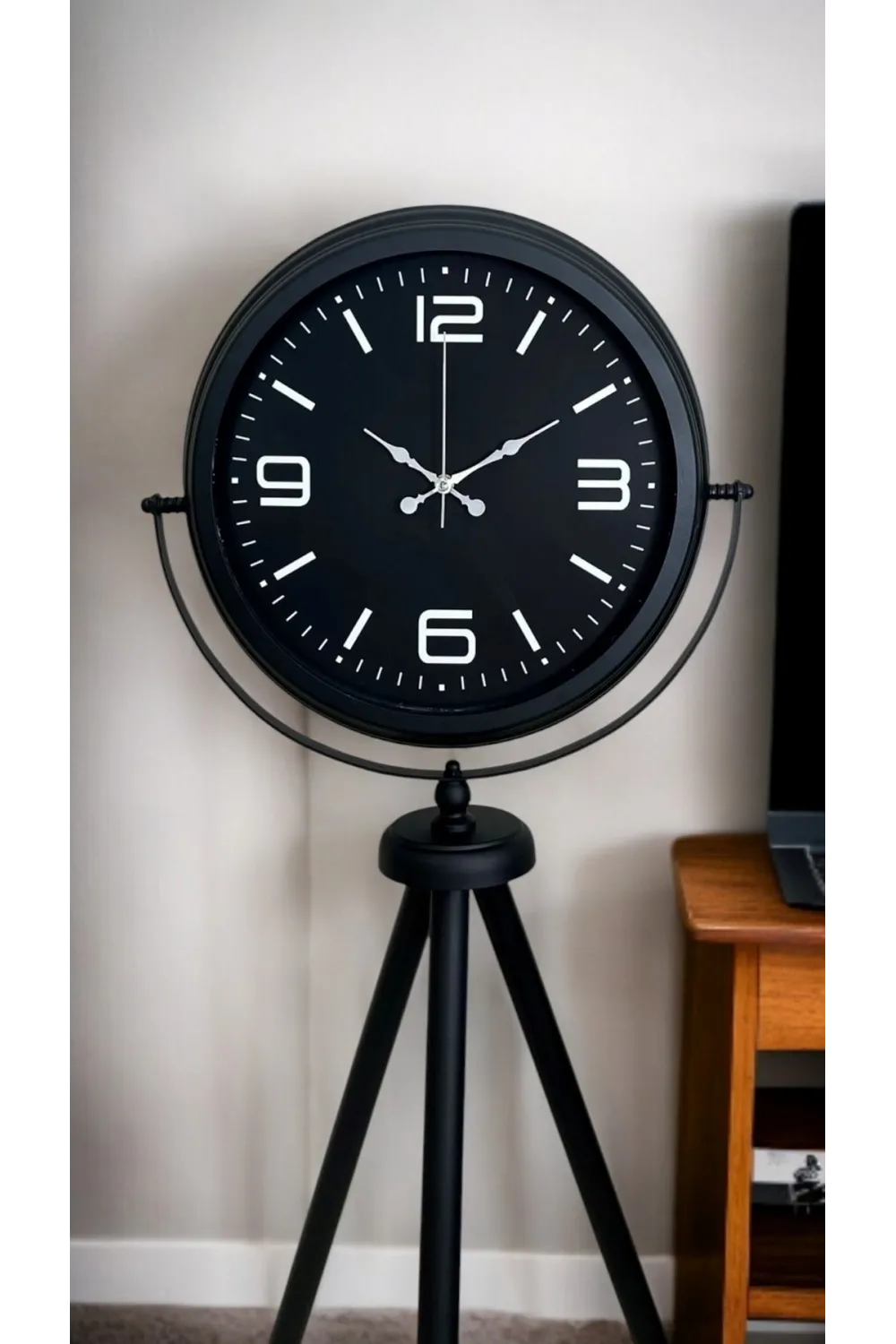 Black Legacy Tripod Ayaklı Saat