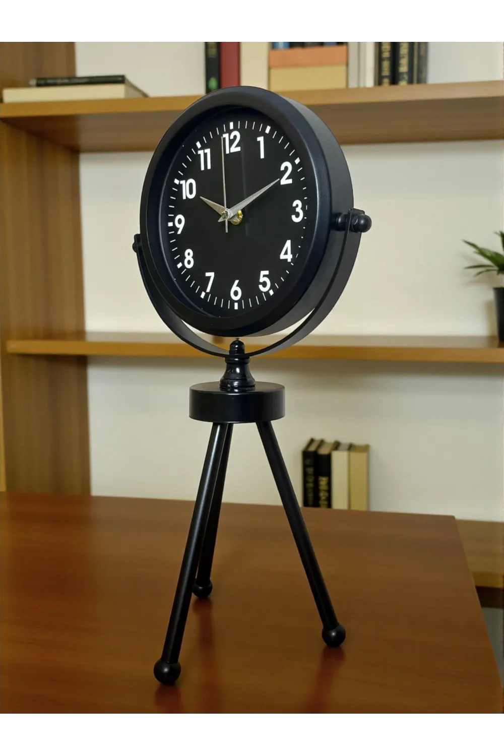 Black Luxury Modern Üç Ayaklı Metal Masa Saati