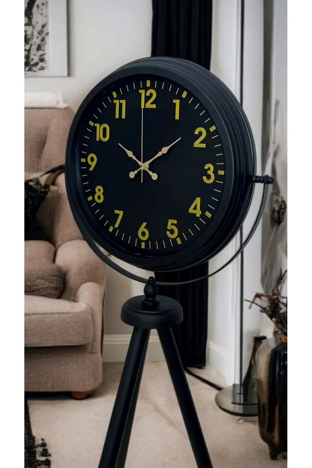 Black Prime Gold Rakamlı Tripod Ayaklı Saat