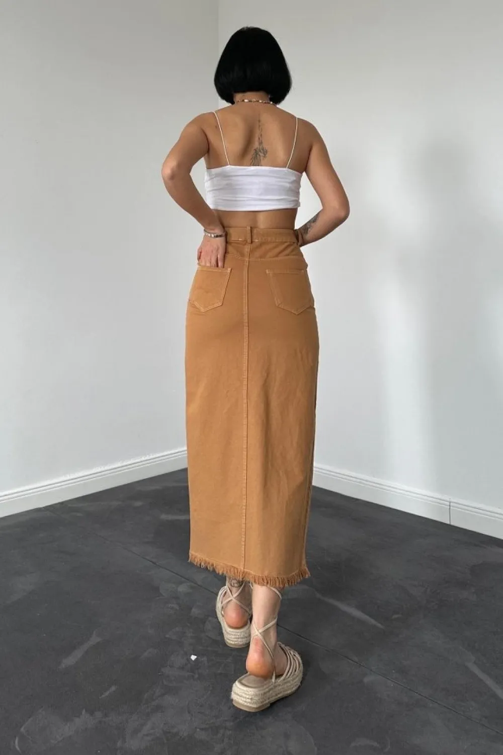 Camel Gabardin Boyamalı Püsküllü Etek