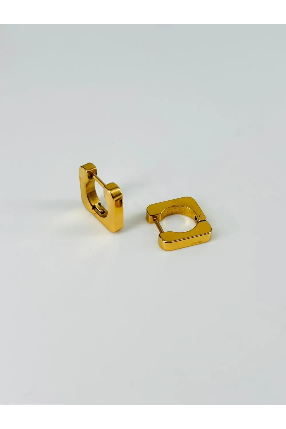   Çelik Erkek Küpe Çap (9 Mm) Kalınlık (3 Mm) - Ekp0015