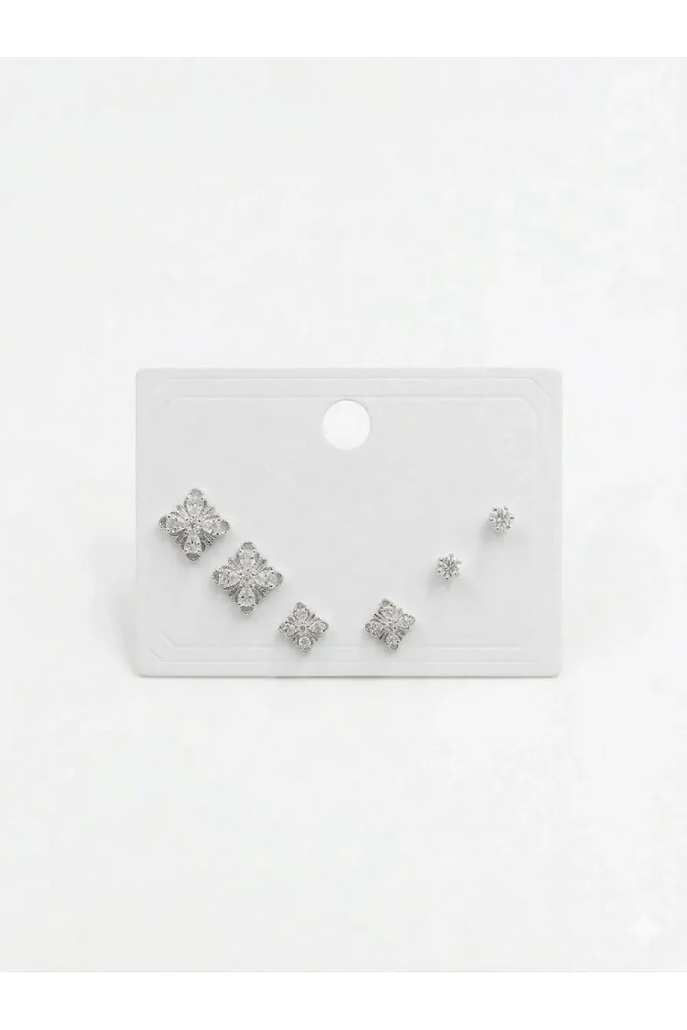 Çiçek Detaylı Altılı Küpe - Kp00642