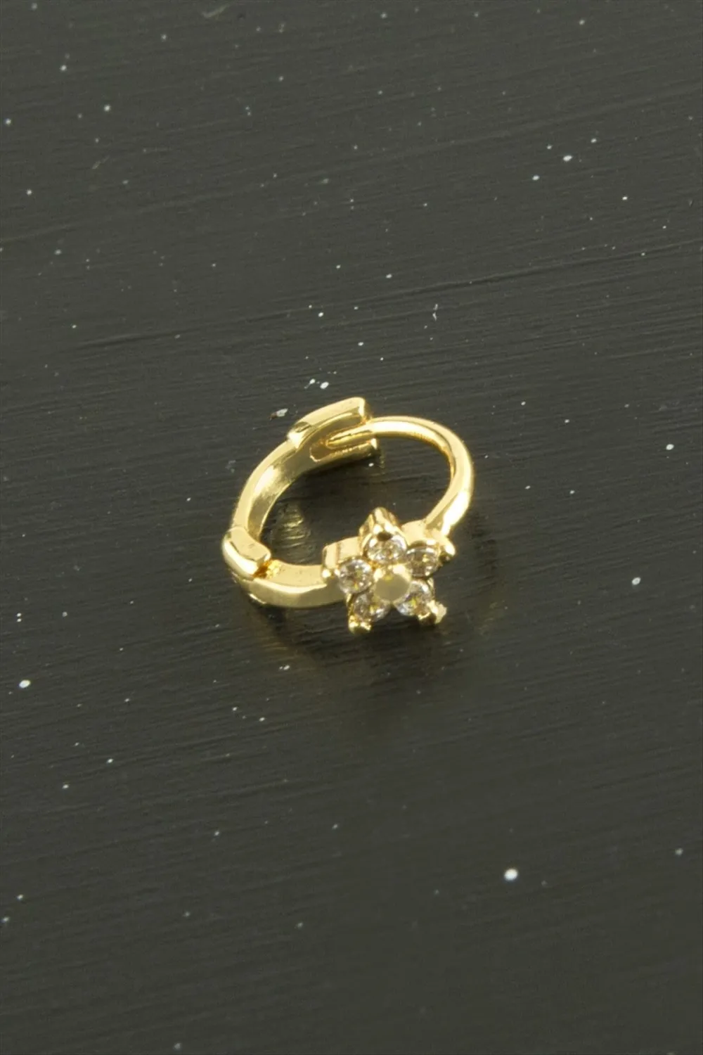 Çiçek Lüks Çelik Kulak Burun Piercing 1 Adet